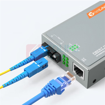 netLINK 光纤收发器 HTB-1100S-25KM-S 传输速率:百兆 接口类型:1光1电 类型:单模双纤