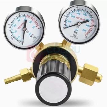 鑫跃昌 氮气减压器 型号：YQ-07. 输入量程25MPA.输出2.5mpa。精度0.01mpa 