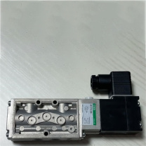 CKD 电磁阀 4F210-08 24VDC