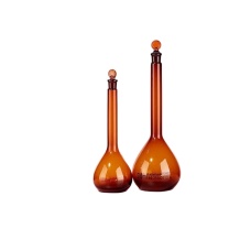 labshark 玻璃容量瓶 130702019 100mL 容量瓶玻璃加厚定量瓶定容瓶磨口具塞耐高温实验室 棕色