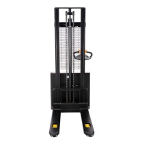 合力 1.5吨步形式电动堆高车 CDD15J 载重1500KG,提升高度1600mm,货叉外宽685/550mm,货叉长度1150,铅酸电池24V/100AH 电动上升,电动下降,电动行走,