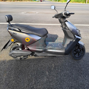新日 电动摩托车 飞马2.0 72V 20Ah (战舰灰)
