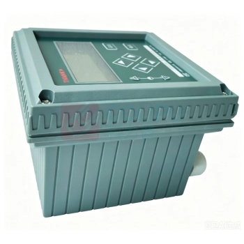 新三可 电导率分析仪 LY-PHFL-300-0000 测量范围:0-20us/cm(配0.01电极),0-200us/cm(配0.1电极);测量精度:±0.5%F.S;测量温度:0-60℃;
