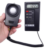 泰仕 数字照度计 0.1~20万LUX TES-1332A