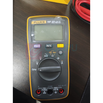 Fluke 数字万用表(不含检测) 107