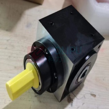 鑫盛航 转向器 PW090DAO-1 减速比1,轴带键