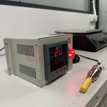 维萨拉 露点测试仪 DMT143L -80~+20℃ 含显示器,仪表箱,3米探头线缆,L支架 含第三方计量证书
