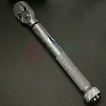 准达 扭矩扳手 NB-400 预置范围(N.m) 80-400 分度值(N.m) 2