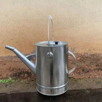 晶事达 白铁油壶 5L 镀锌铁皮制作,加长嘴,带盖子、顶部提手及侧面把手