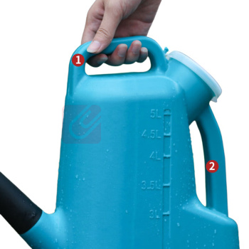 安赛瑞 带盖加厚浇水壶 530933 材质:PP树脂 宽约22.5cm 高约32cm 容量:5L