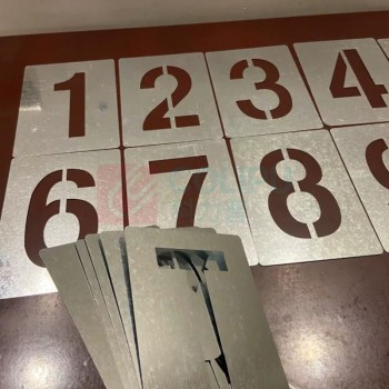 晶事达 镂空喷漆模具 数字:0-9 字高10cm 宽6cm 板材15×11cm 材质:镀锌