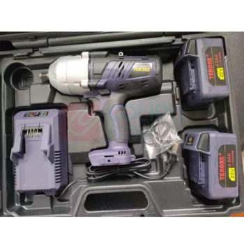 特莱尔 锂电数显定扭冲击扳手 TSR-680PD 二电一充 方驱传动：1/2"-3/4" 扭矩范围：60-600N.m 