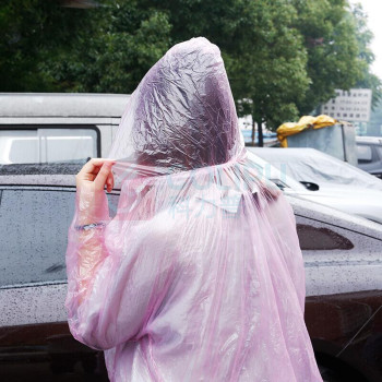 鸣固 一次性雨衣 成人防汛透明连体徒步男女便携户外雨披简易防护雨衣服 30 件装 成人连体 便携 (颜色随机)