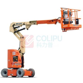 JLG E300系列电动曲臂式高空作业平台，平台最大高度(m):8.97 额定载重(kg):226.8，E300AJP