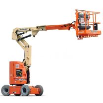 JLG E300系列电动曲臂式高空作业平台，平台最大高度(m):8.97 额定载重(kg):226.8，E300AJP